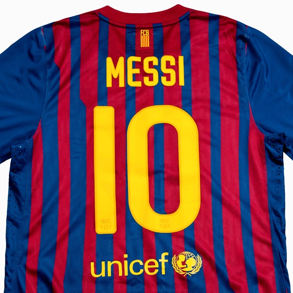 Nike Barcelona Messi 10 Jersey Size Medium